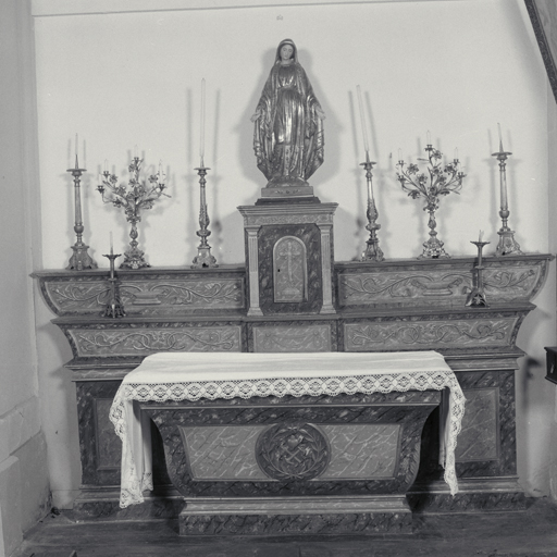 ensemble de l'autel secondaire N° 1 (autel, 2 gradins d'autel, tabernacle)