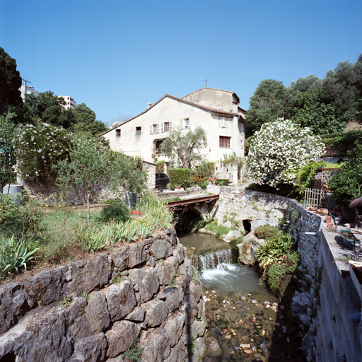 Moulin type dans le quartier des Paroirs.