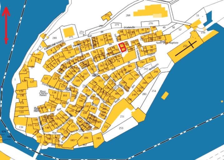 écuries puis maisons (actuellement ensemble de deux maisons)