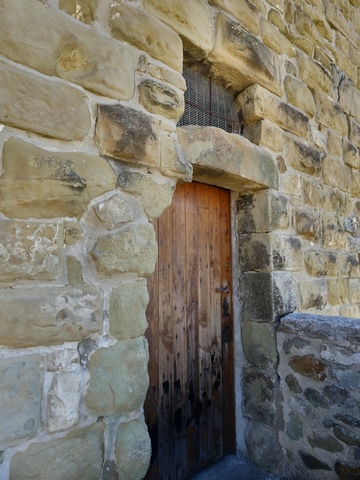 Elévation ouest, porte.