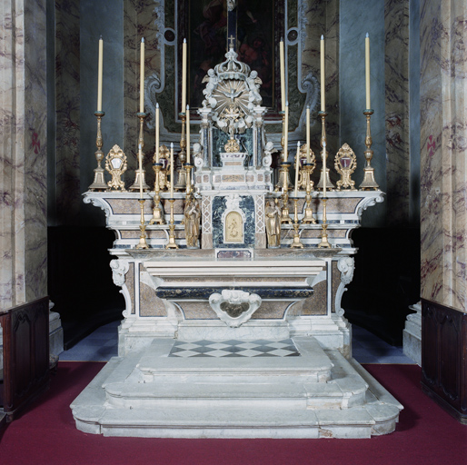 ensemble du maître-autel (autel, 3 gradins d'autel, tabernacle, exposition)