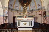 Ensemble du maître-autel : autel-tombeau, deux gradins d'autel, tabernacle, exposition