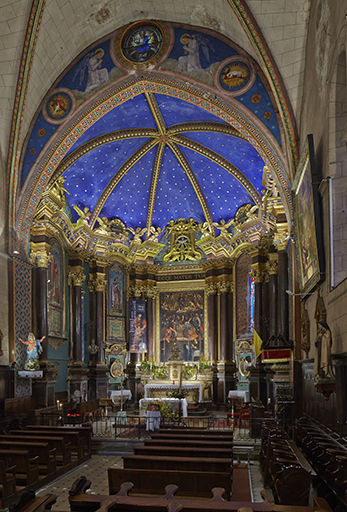 Ensemble du choeur : retable, maître-autel, autels-secondaires, tableau d'autel, cathèdre, peinture monumentale, armoiries d'évêque