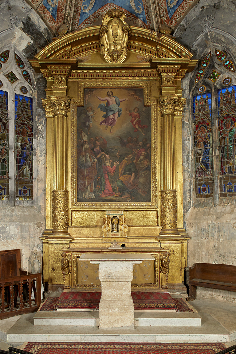 Ensemble du maître-autel : degré d'autel, autel, tabernacle, gradins d'autel, retable, tableau d'autel