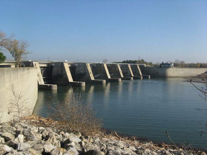 barrage mobile de Caderousse, pont routier