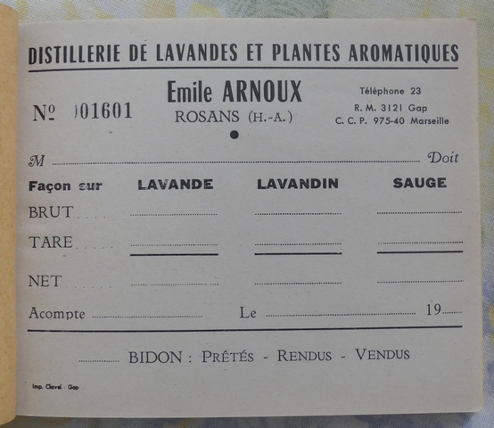 Carnet à souches utilisé par la distillerie.