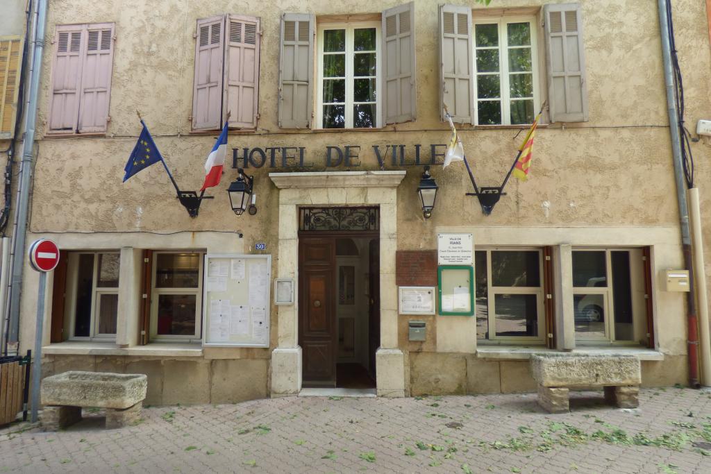 maison, actuellement hôtel de ville