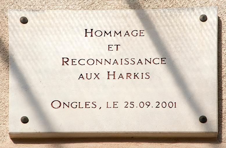 Hameau de forestage de Harkis de Ongles