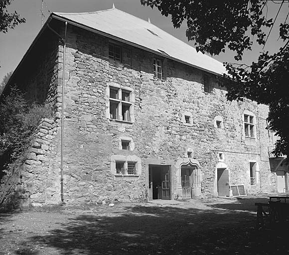 Saint-Jean-Saint-Nicolas. Le manoir de Prégentil. Vue prise du nord.