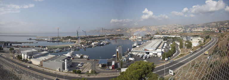 Panorama du quartier Saumaty, du port à la ZAC, pris de la butte de Mourepiane.