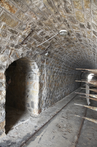 batterie basse du Cap Brun, actuellement centre de loisirs de la Marine Nationale