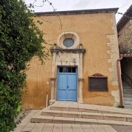 Eglise paroissiale, puis chapelle Sainte-Foy, puis école communale, puis mairie, actuellement salle d'exposition