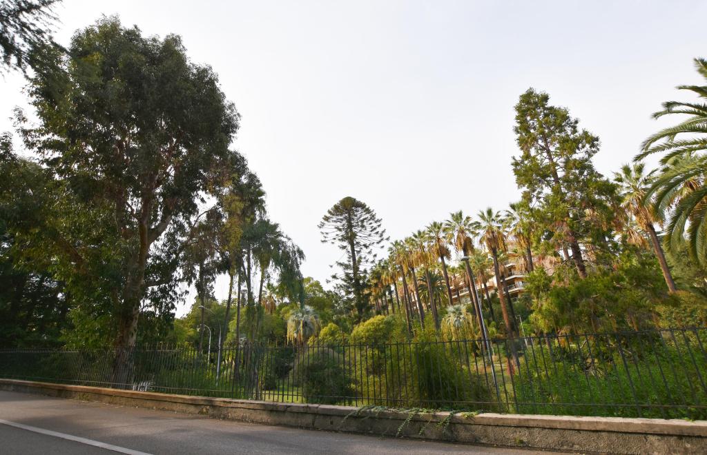 jardin d'agrément de la villa L'Africaine, actuellement parc de l'Indochine et jardin des Résidences Château Sainte-Anne