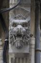 Immeuble 45, rue de la République. Deuxième niveau. Console ornée d'une tête de lion sculptée soutenant le balcon de l'étage supérieur.