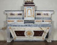 Autel secondaire : degré d'autel, autel, tabernacle, gradins d'autel