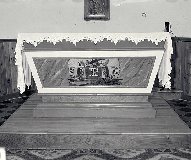 autel (autel tombeau, maître-autel)