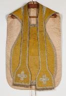 Chasuble, étole, manipule, bourse de corporal (ornement doré n°2)