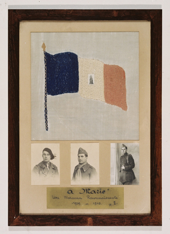 ex-voto, tableau : Drapeau tricolore et trois soldats