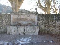 Fontaine dite fontaine du château