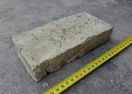 brique pleine gravée n° 2