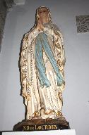 Statue (petite nature) : Vierge dite Notre-Dame-de-Lourdes