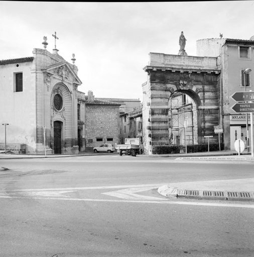 porte de ville dite Porte d'Avignon ou Porte du Moulin