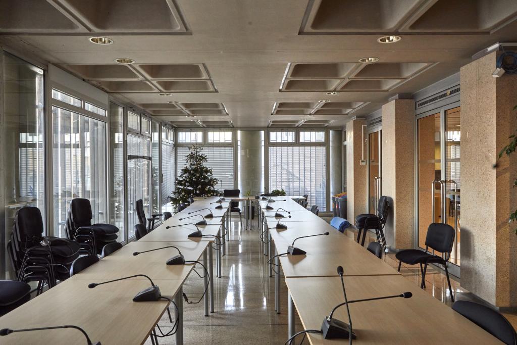 Bâtiment CESER. Salle de réunion située au rez-de-chaussée.