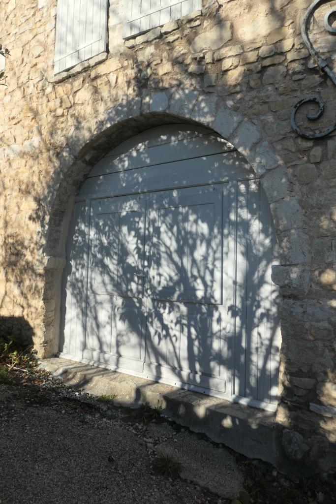 Baie boutiquière ouvrant au sud de la maison du 31 rue de l'amitié (C 862), 17e-18e siècle 