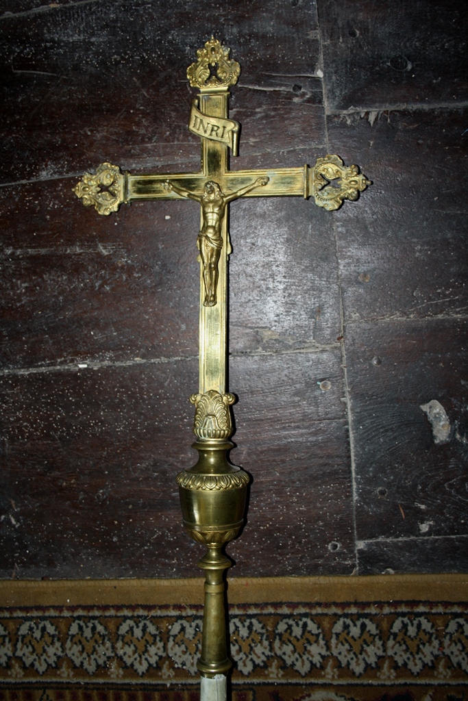 Croix de procession : Christ en croix