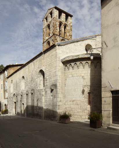 Prieuré et église paroissiale Saint-Victor