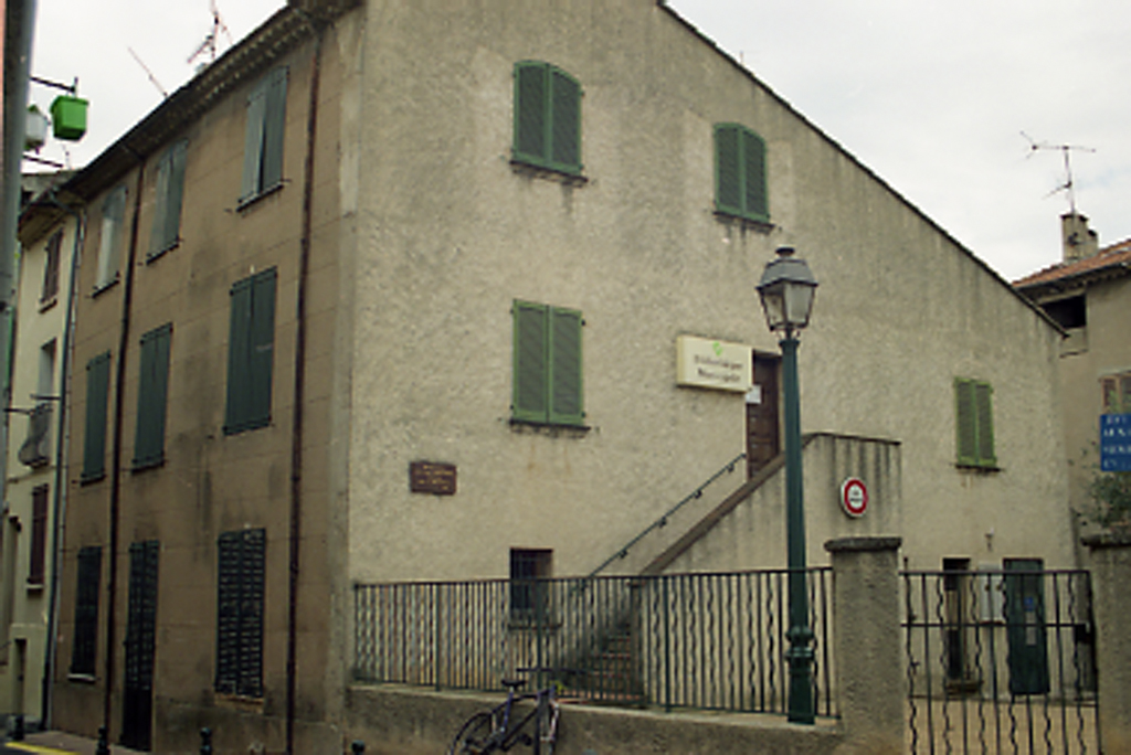 maison puis bibliothèque