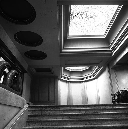 casino dit Palais de la Méditerranée, actuellement casino et hôtel de voyageurs dits Palais de la Méditerranée