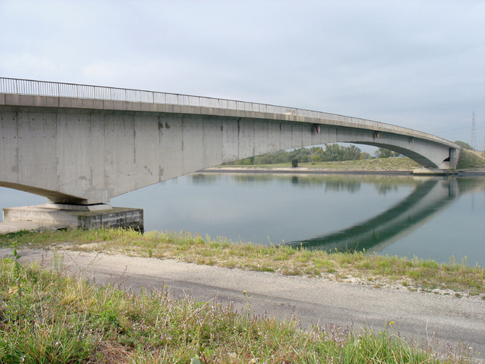 pont routier du Tricastin