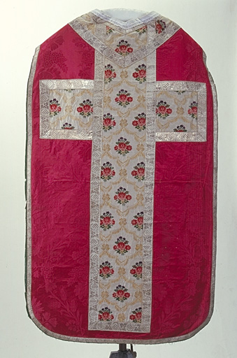 chasuble, étole (ornement rouge)