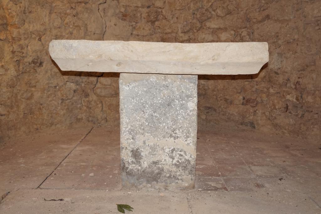 Maître-autel (autel table)