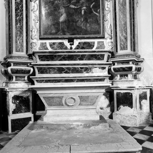 ensemble autel et 3 gradins d'autel des Ames du Purgatoire