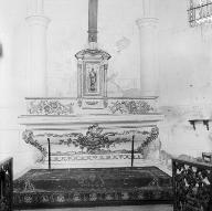 autel ; gradin d'autel ; tabernacle