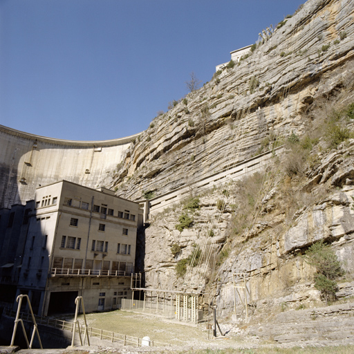 centrale hydroélectrique du barrage de Castillon