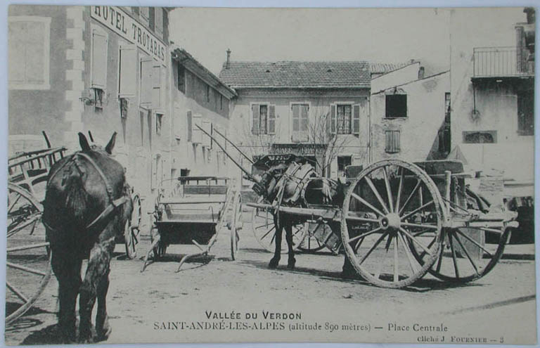 Village de Saint-André-les-Alpes