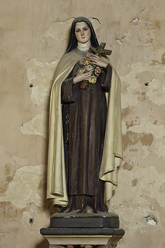 Statue (grandeur nature) : sainte Thérèse de Lisieux