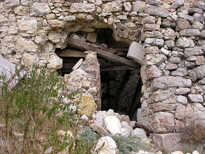 bourg castral de Peyroules