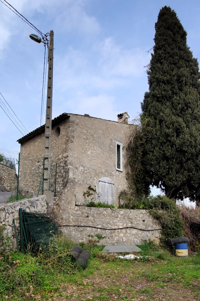 Entrepôt agricole multifonctionnel au quartier des Fontaines. (1833 D 714, 2024 D 136). 