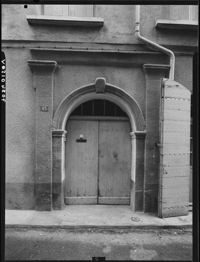 Façade rue Durance, porte.