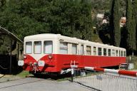 Matériel de transport ferroviaire : remorque d'autorail XR 7561 appartenant à la série des XR 7300