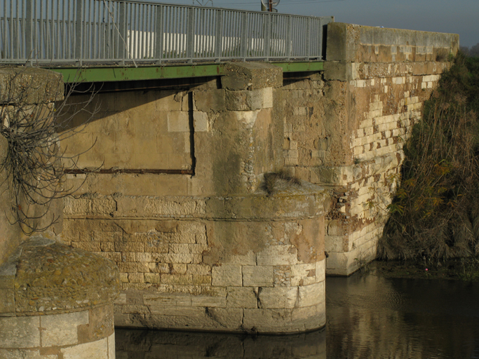 pont routier de Mollégès