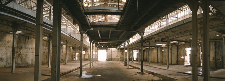 bâtiment conventuel, puis parfumerie Roure-Bertrand, actuellement immeuble de bureaux