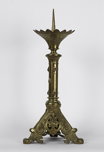 Série de trois chandeliers d'autel (garniture d'autel n°3)