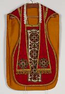 Chasuble, étole, voile de calice, manipule, bourse de corporal (ornement rouge n°3)