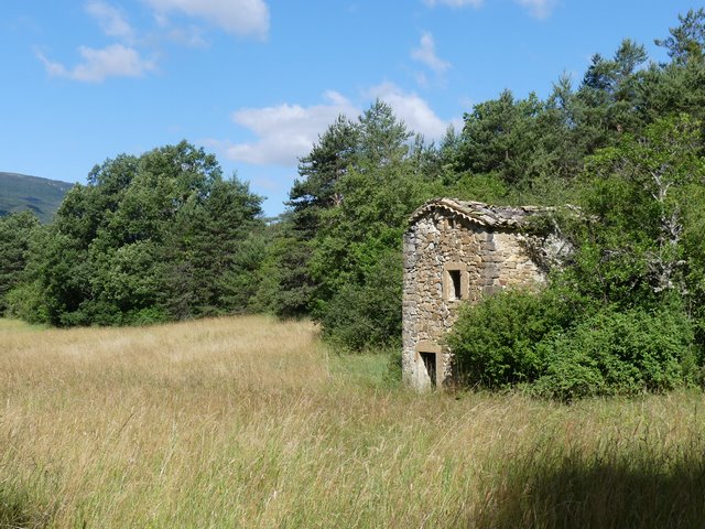 Vue de situation d'un « cabanon », à Saint-Jaume.