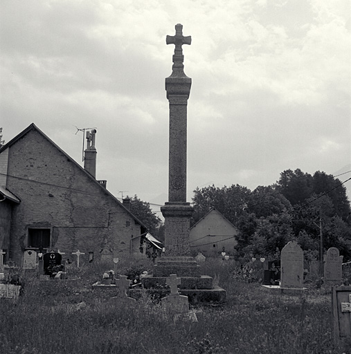 croix de cimetière, monument aux morts de la guerre de 1914-1918